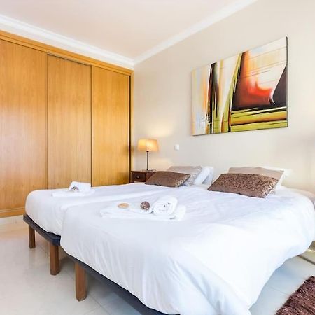 Sea Breeze Lagos Apartment Экстерьер фото