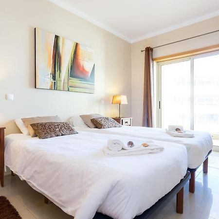 Sea Breeze Lagos Apartment Экстерьер фото