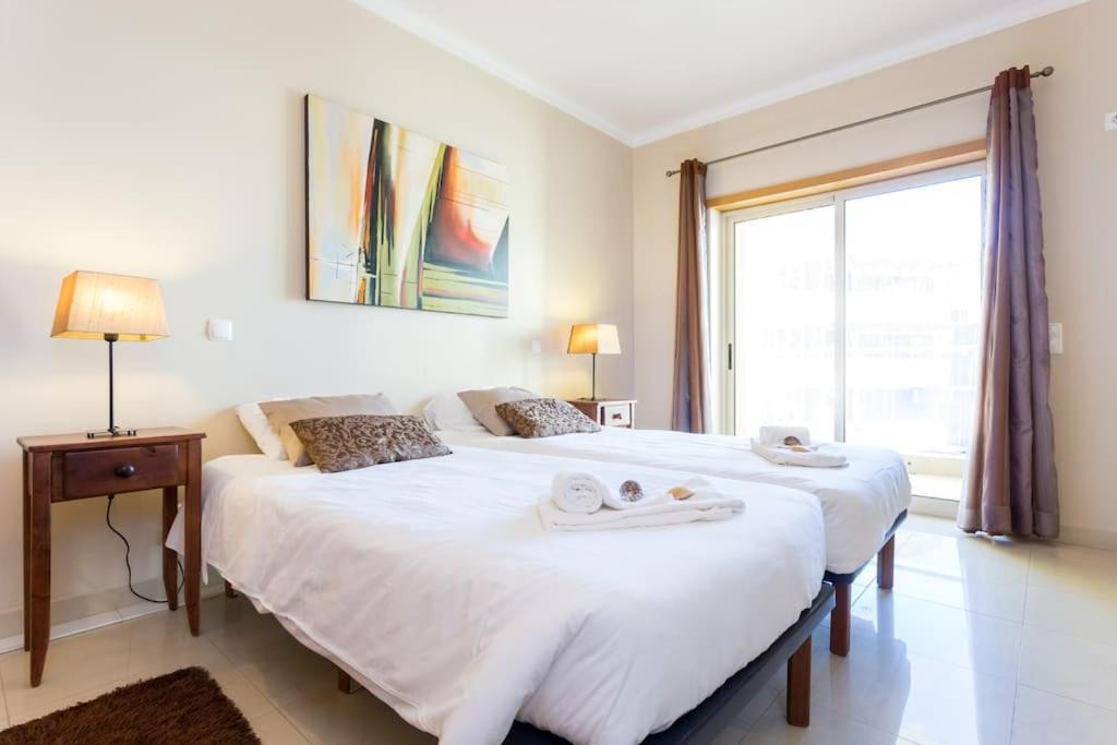 Sea Breeze Lagos Apartment Экстерьер фото