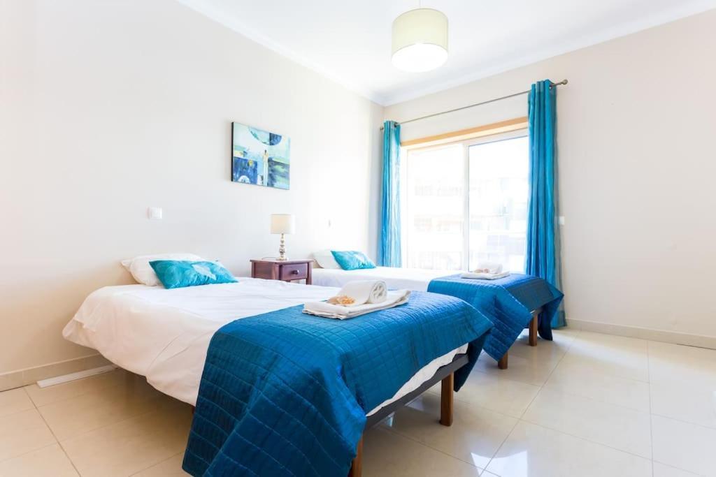 Sea Breeze Lagos Apartment Экстерьер фото