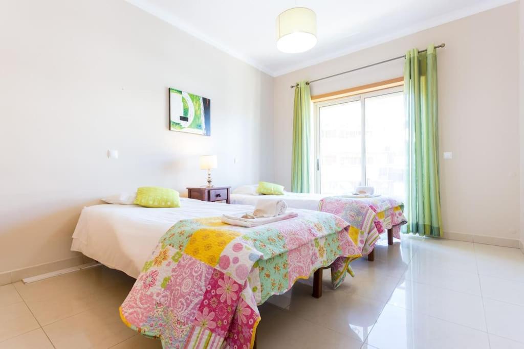 Sea Breeze Lagos Apartment Экстерьер фото